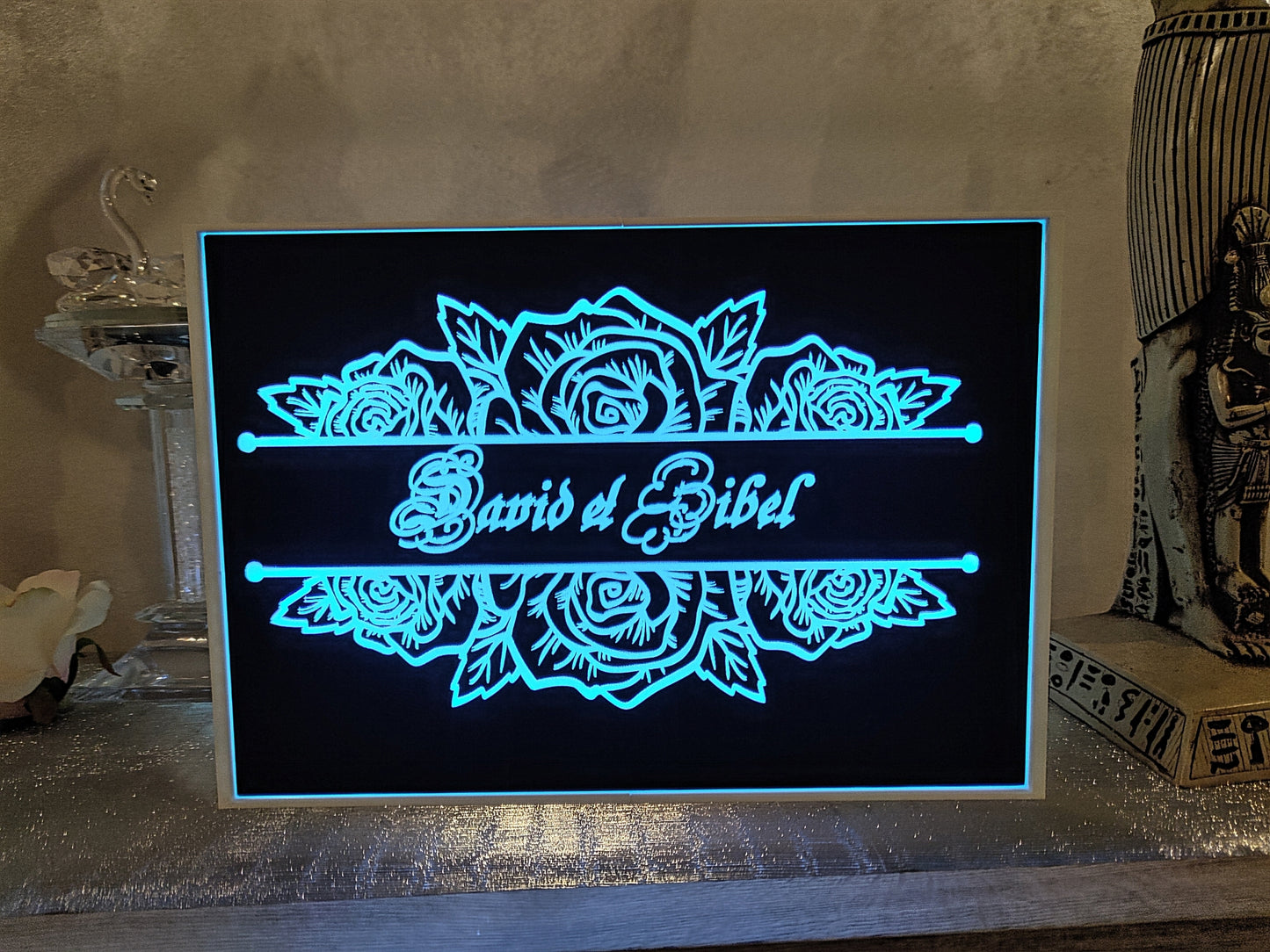 Leuchtende Glasbox mit Gravur