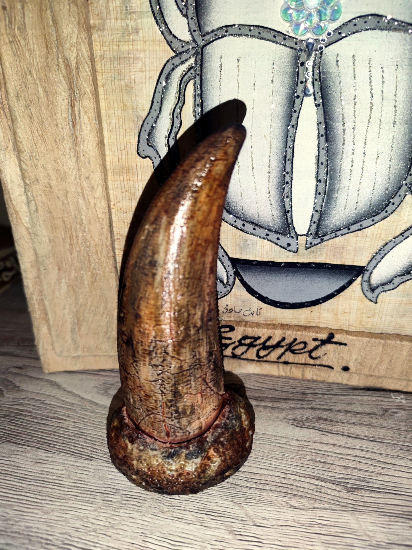 T-Rex Zahn lifesize